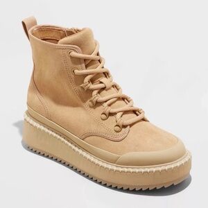 NWT Universal Thread Kayson Boots size 12